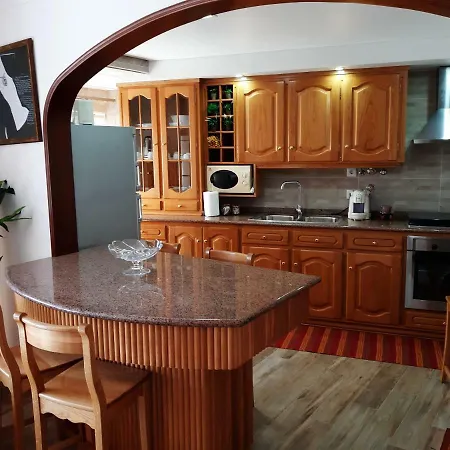 Διαμέρισμα Apartamento Com Garagem E Vista De Mar Ναζαρέ